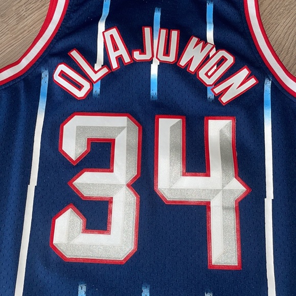 Houston Rockets Hakeem Olajuwon Mitchell & Ness 1996/97 Hardwood Classics - Picture 4 of 7